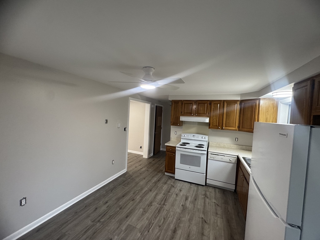 18 Armory Road, Unit 1 Southbridge, MA 01550 - Photo 4 of 11