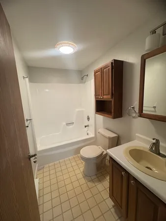 $2,100 | 18 Armory Road, Unit 1, Southbridge, MA 01550