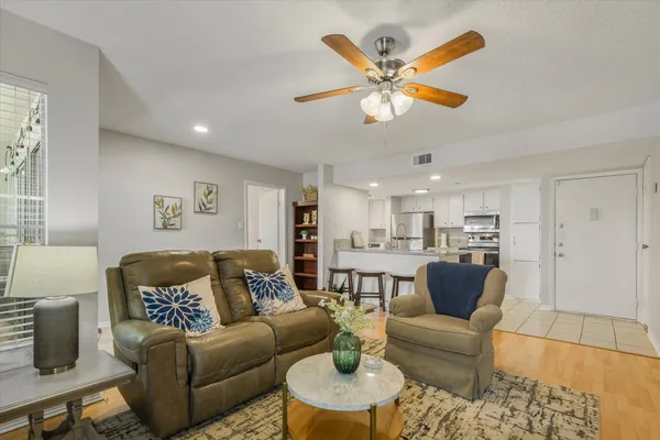 $129,900 | 260 El Dorado Boulevard, Unit 2708, Houston, TX 77598