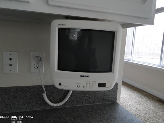 28305 Katie Road New Baltimore, MI 48047 - Photo 49 of 55 31272470-49.JPG