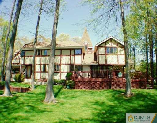 307 Friendship Road Cranbury, NJ 08512 - Photo 2 of 3