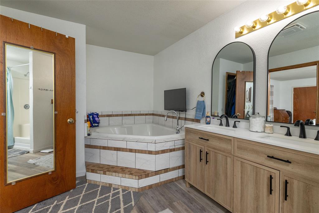 448 County Road 4287 Decatur, TX 76234 - Photo 26 of 40