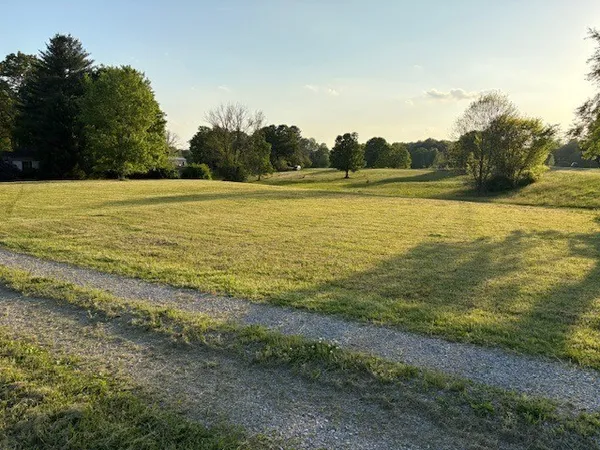 1804 Highway 52, Portland, TN 37148