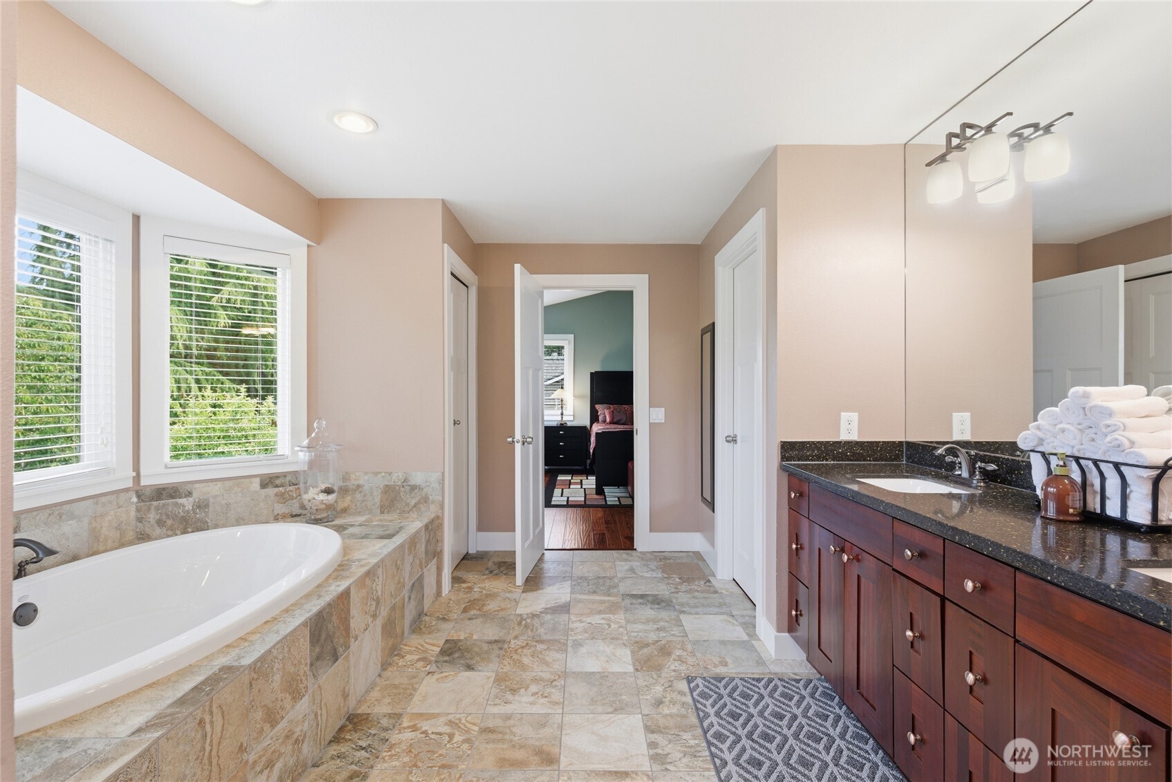 10927 Northeast 157th Street Bothell, WA 98011 - Photo 29 of 38