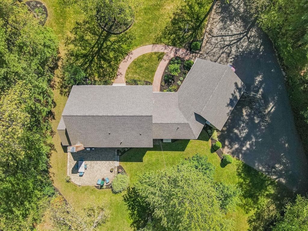16 Covey Road Walpole, MA 02081 - Photo 39 of 42 Gallery Image 39