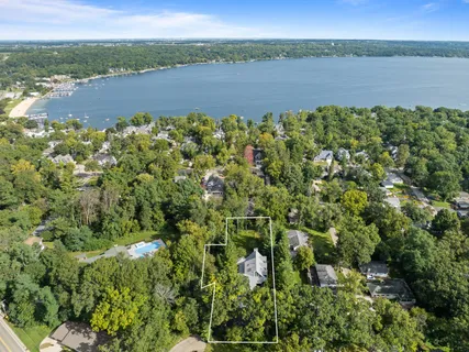 $1,545,000 | 765 Brickley Court, Fontana, WI 53125