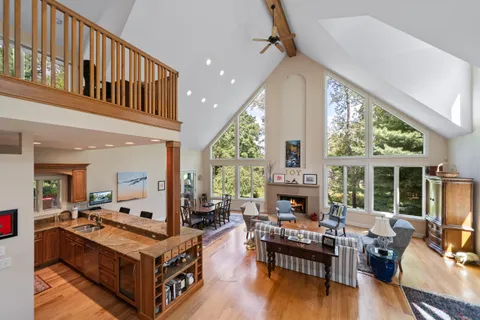 $1,545,000 | 765 Brickley Court, Fontana, WI 53125
