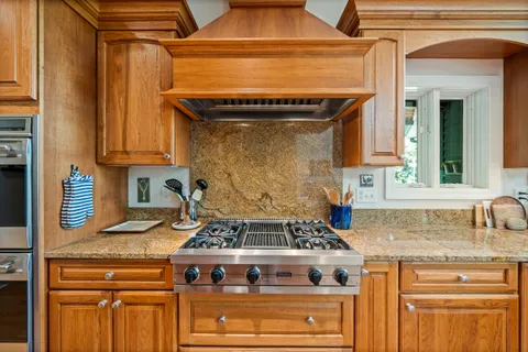 $1,545,000 | 765 Brickley Court, Fontana, WI 53125