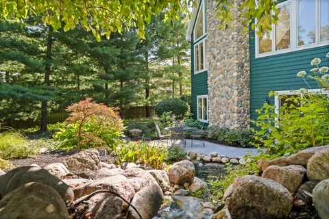 $1,545,000 | 765 Brickley Court, Fontana, WI 53125