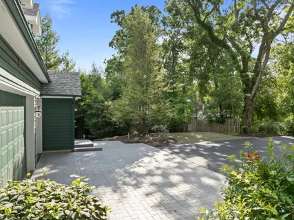 $1,545,000 | 765 Brickley Court, Fontana, WI 53125