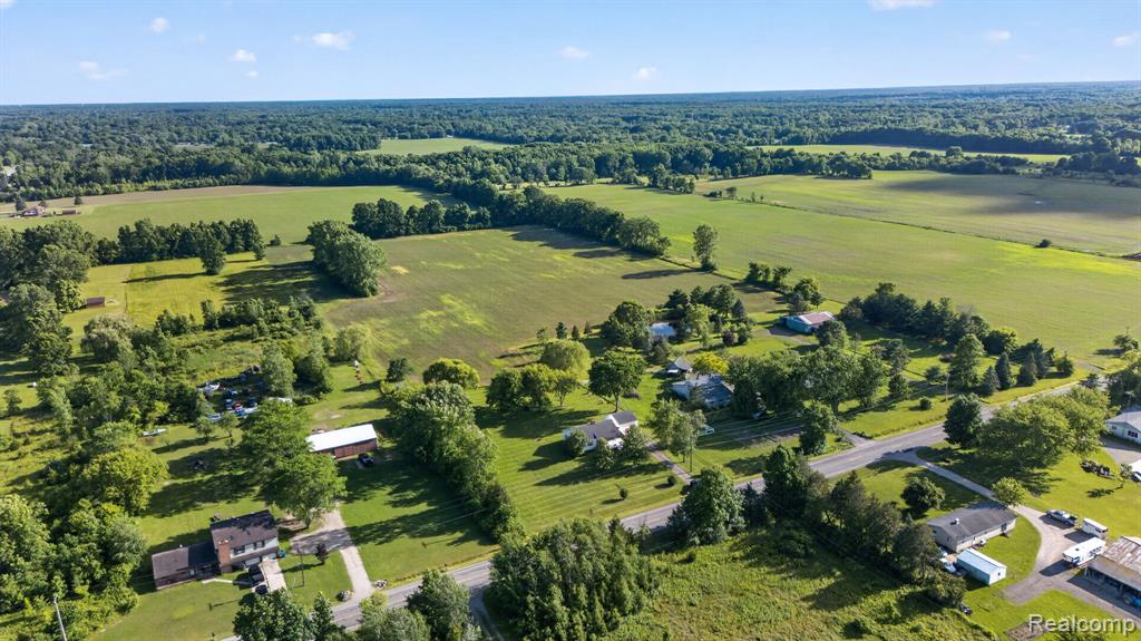 7077 West Frances Road Flushing, MI 48433 - Photo 48 of 50