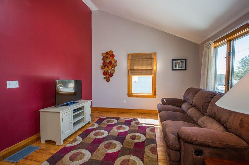 138 Colonial Road Portland, ME 04102 - Photo 10 of 35 Photo