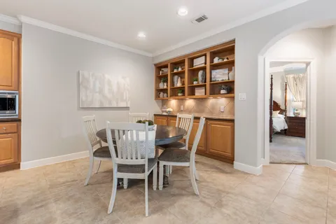 $672,500 | 2102 Hickory Village Court, Kingwood, TX 77345