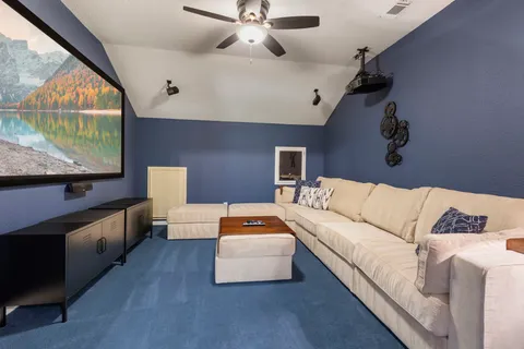 $672,500 | 2102 Hickory Village Court, Kingwood, TX 77345