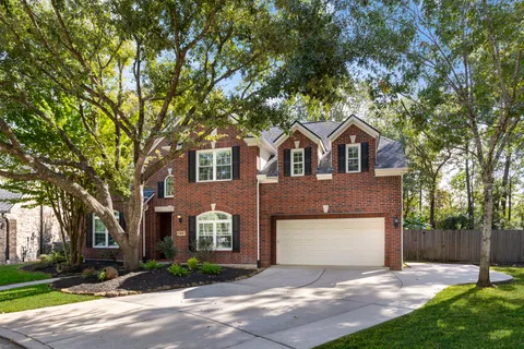 $672,500 | 2102 Hickory Village Court, Kingwood, TX 77345