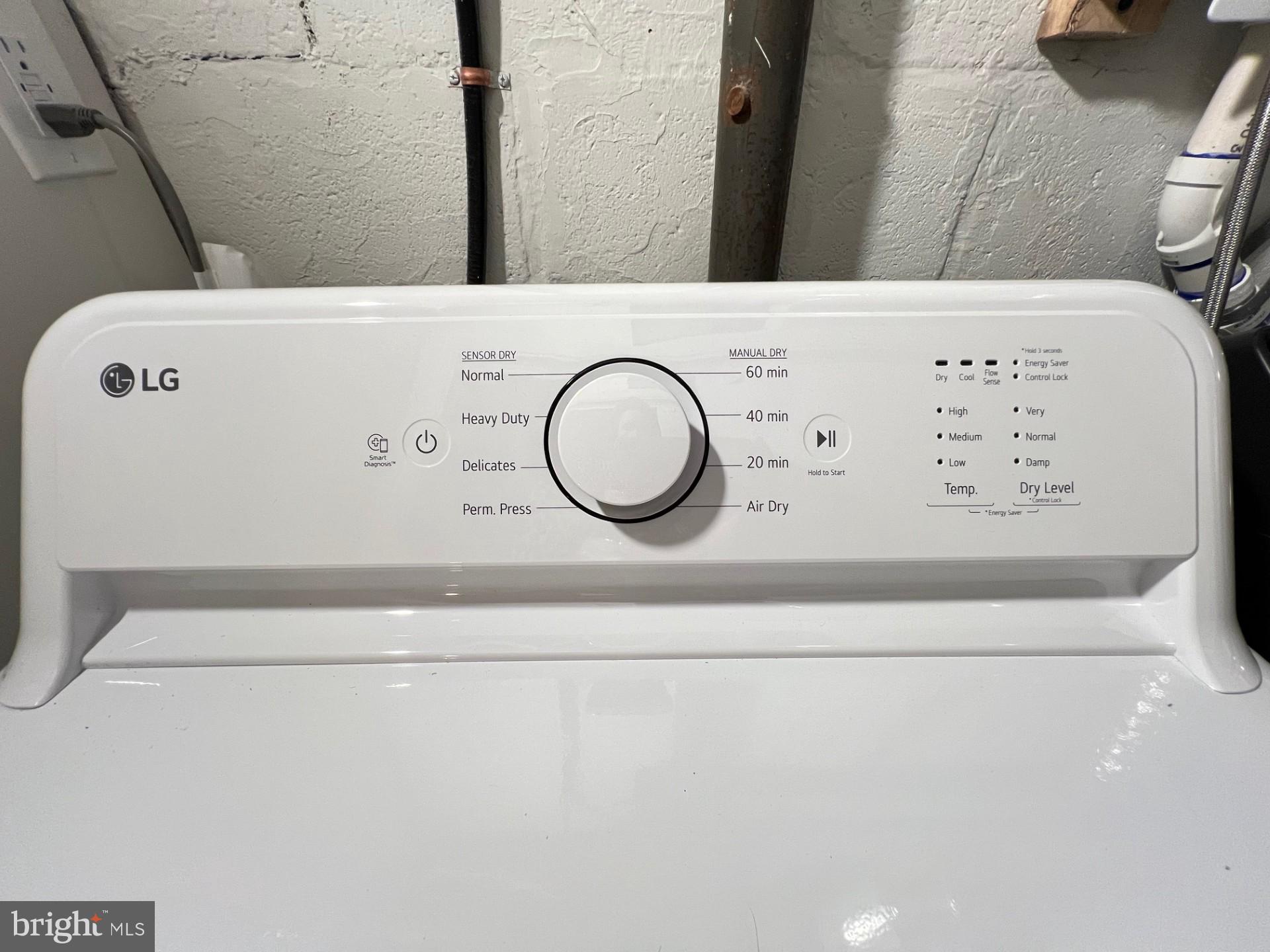 4735 Sheldon Street Philadelphia, PA 19127 - Photo 39 of 40 a view of washer and dryer