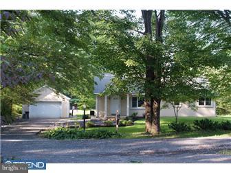 1043 Eagle Road Huntingdon Valley, PA 19006 - Photo 1 of 6 Exterior Front