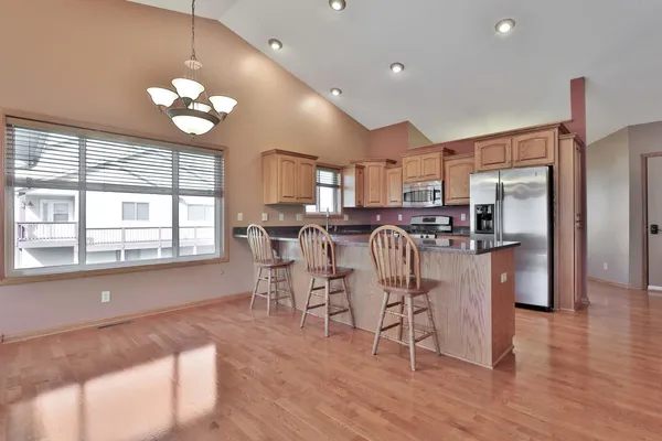 $375,000 | 13441 Pine View Place, Lindstrom, MN 55045