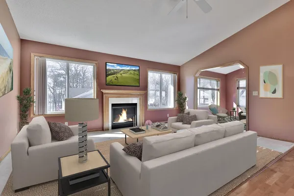 $375,000 | 13441 Pine View Place, Lindstrom, MN 55045