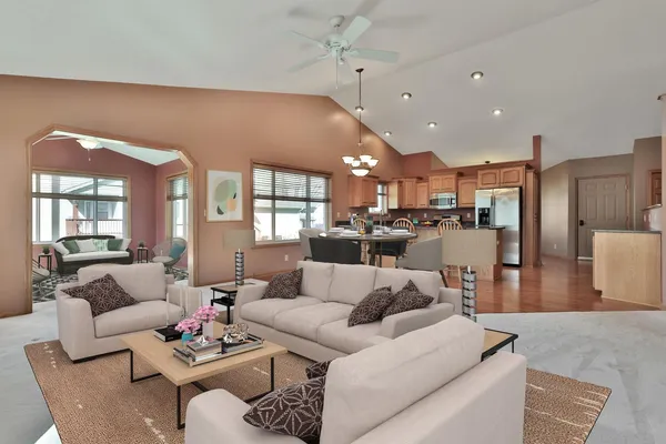 $375,000 | 13441 Pine View Place, Lindstrom, MN 55045
