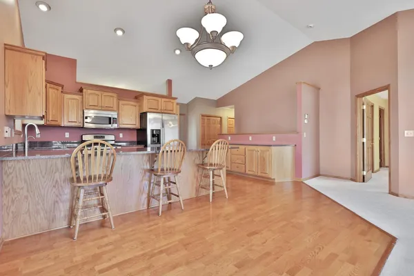 $375,000 | 13441 Pine View Place, Lindstrom, MN 55045