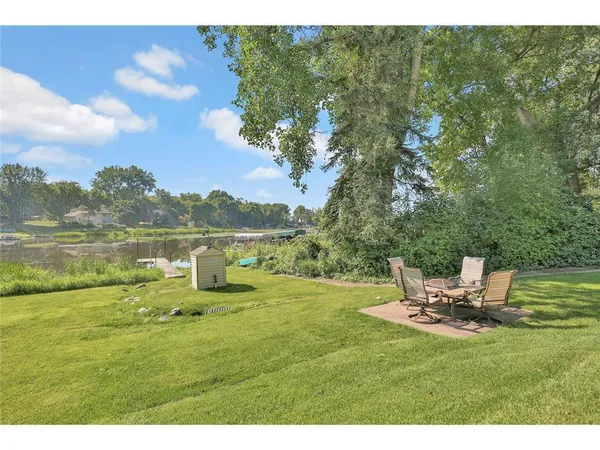 $375,000 | 13441 Pine View Place, Lindstrom, MN 55045