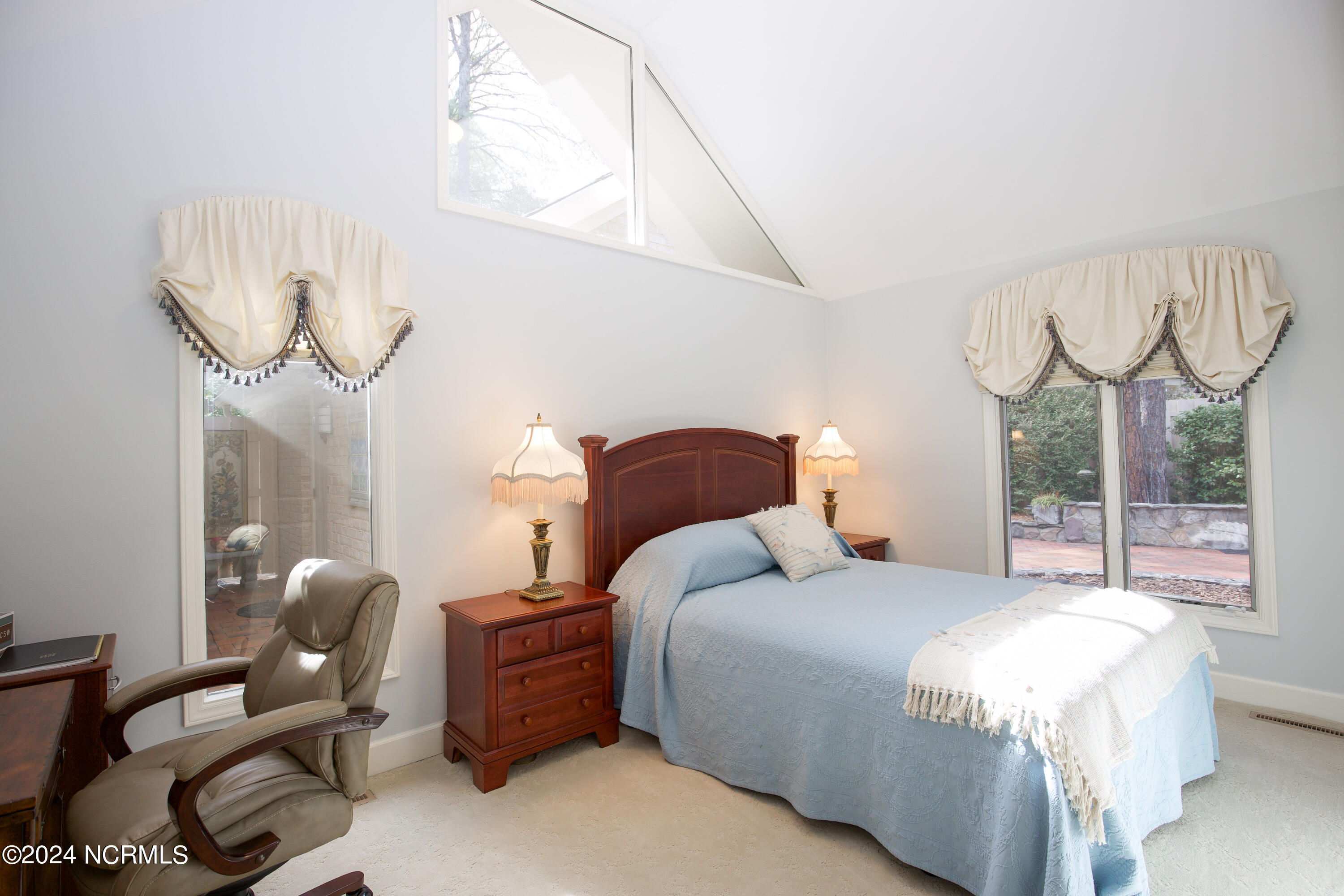 85 Ferguson Road Pinehurst, NC 28374 - Photo 24 of 59 Guest Bedroom