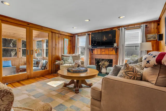 $3,000 | 32 Bassett Lane, Madison, CT 06443