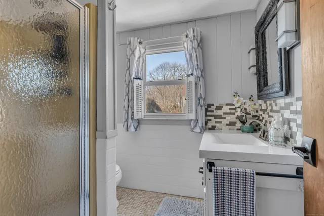 $3,000 | 32 Bassett Lane, Madison, CT 06443