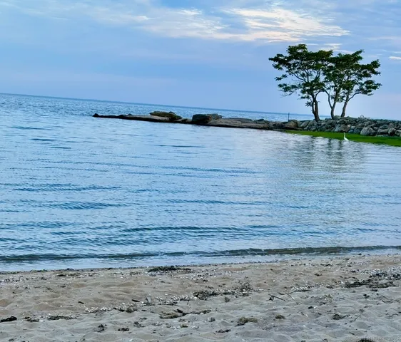 $3,000 | 32 Bassett Lane, Madison, CT 06443