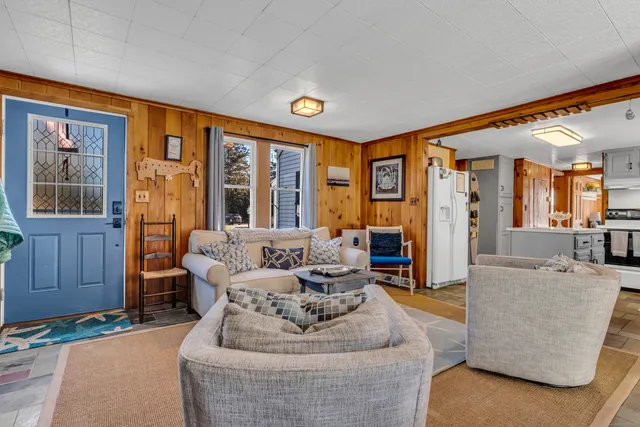 $3,000 | 32 Bassett Lane, Madison, CT 06443