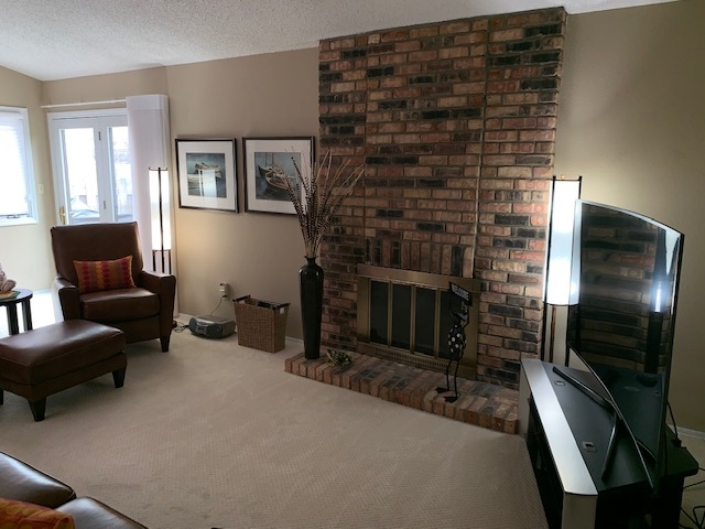 100 Westbrook Drive Springfield, IL 62702 - Photo 4 of 23 Gallery Image 4