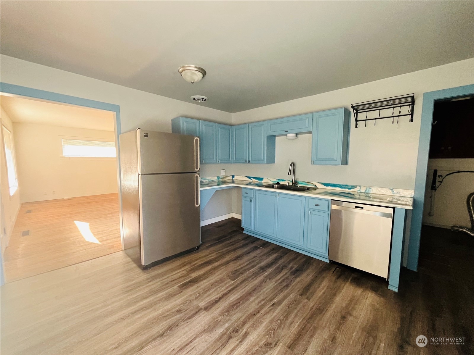 3817 Petersville Road Northeast Bremerton, WA 98310 - Photo 12 of 21 Gallery Image 12