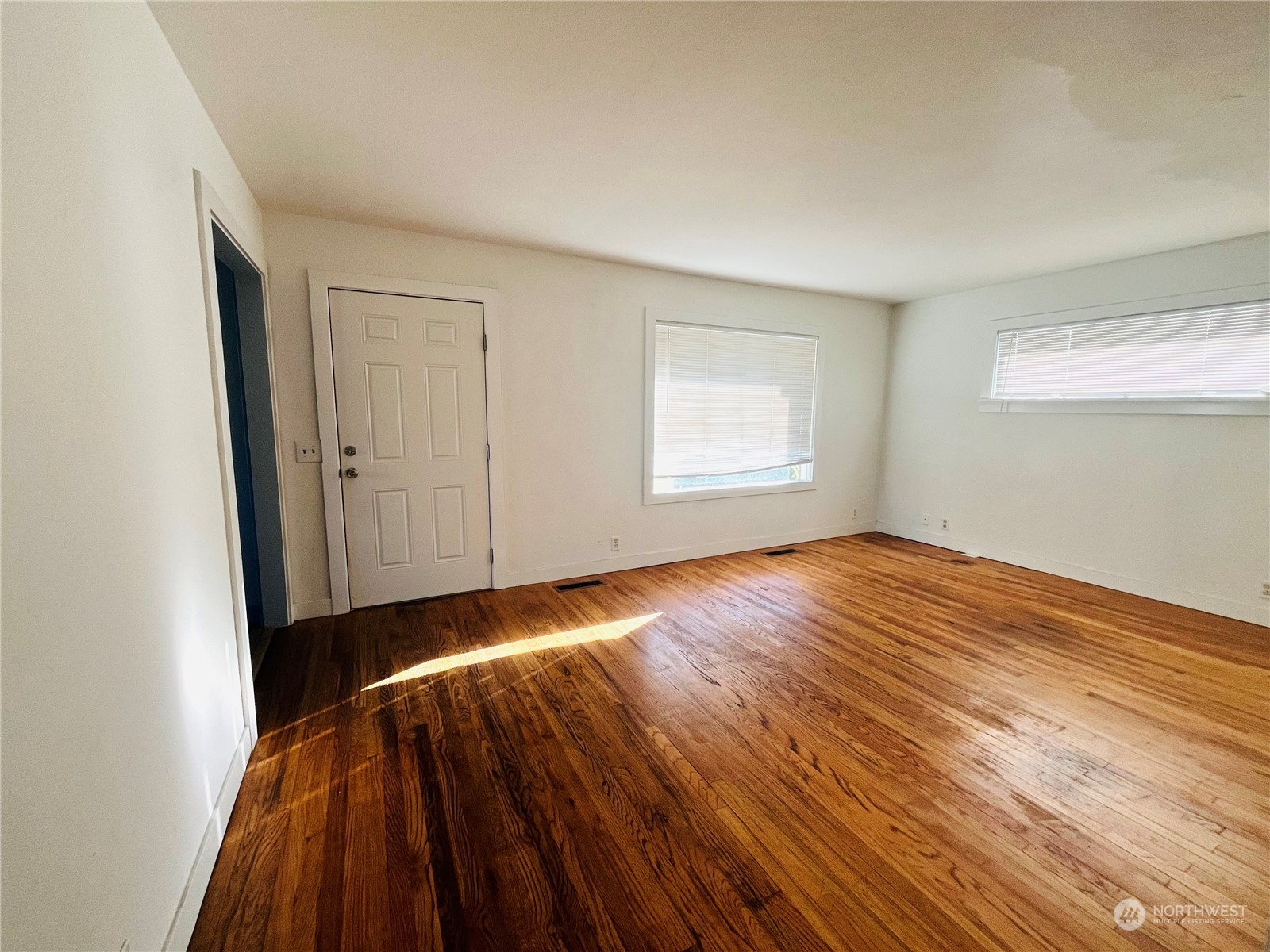3817 Petersville Road Northeast Bremerton, WA 98310 - Photo 8 of 21 Gallery Image 8