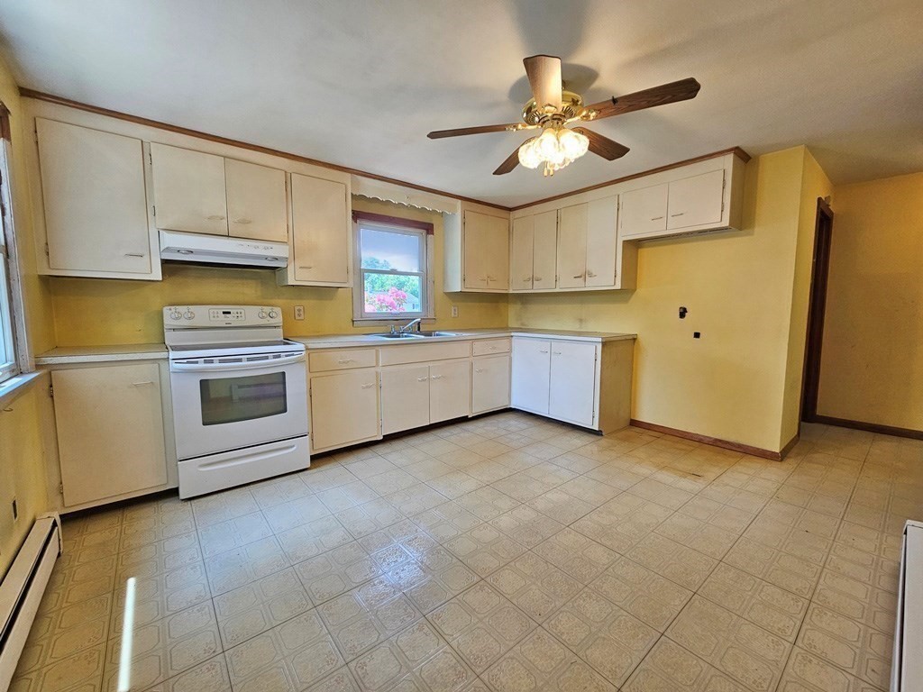 65 Daniel Square Belchertown, MA 01007 - Photo 6 of 15