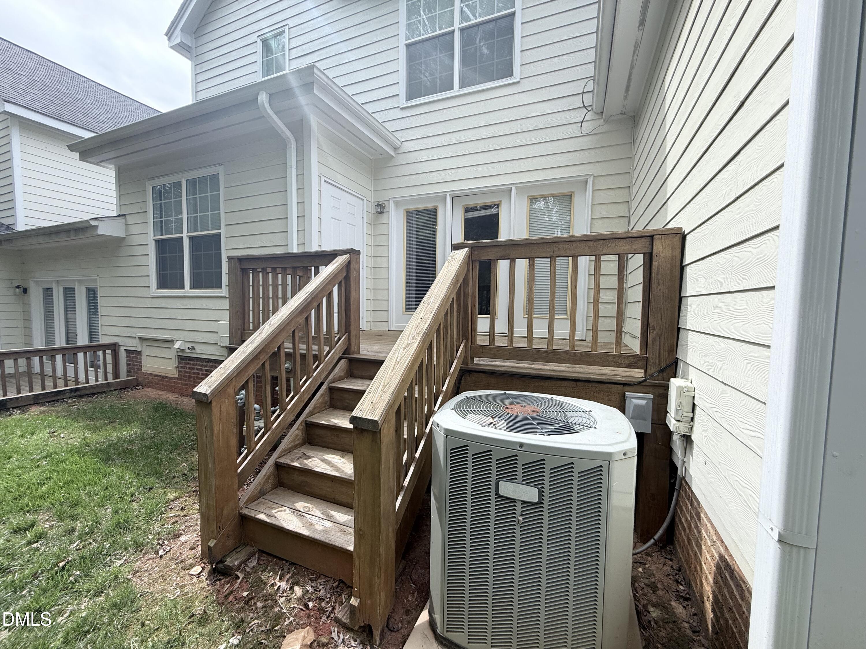 7732 Astoria Place Raleigh, NC 27612 - Photo 18 of 36 IMG_4673