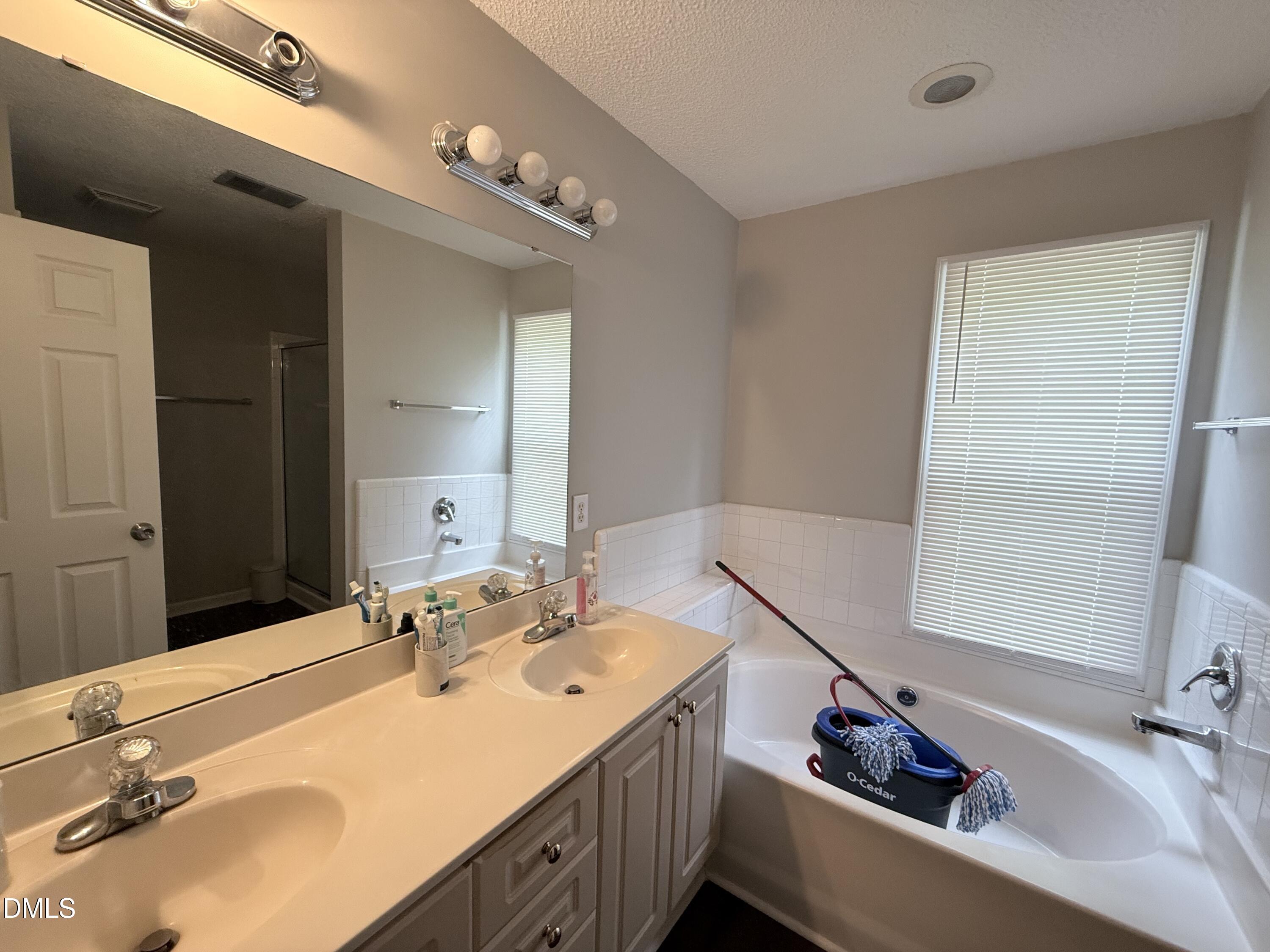 7732 Astoria Place Raleigh, NC 27612 - Photo 30 of 36 IMG_4690