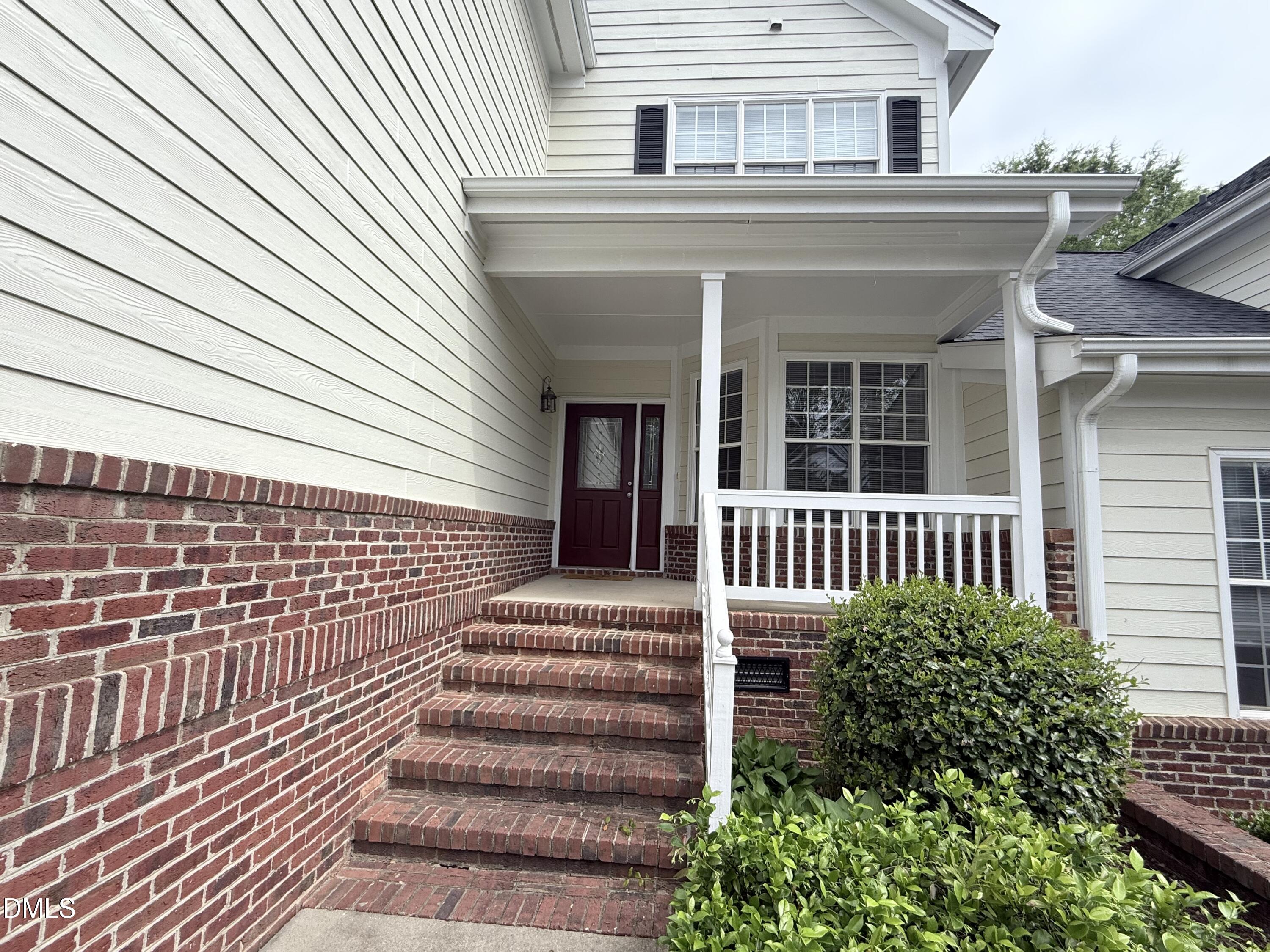 7732 Astoria Place Raleigh, NC 27612 - Photo 5 of 36 IMG_4661
