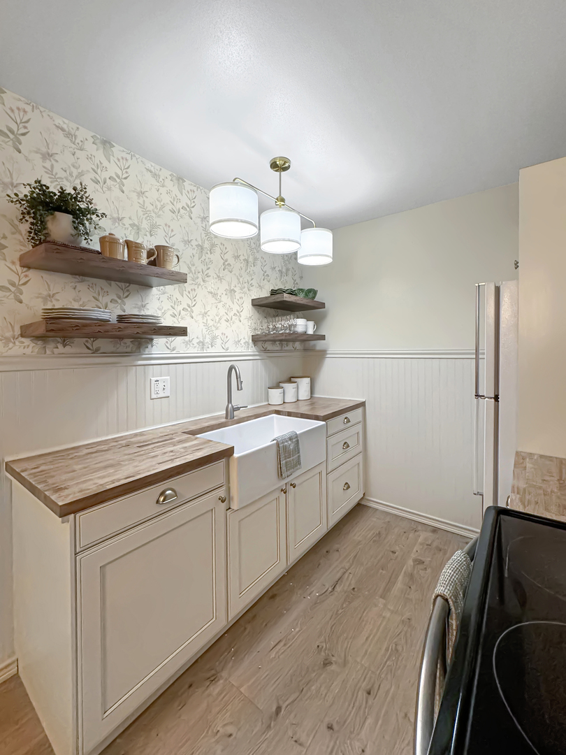 124 North Whistler Avenue, Unit C4 Freeport, IL 61032 - Photo 5 of 28