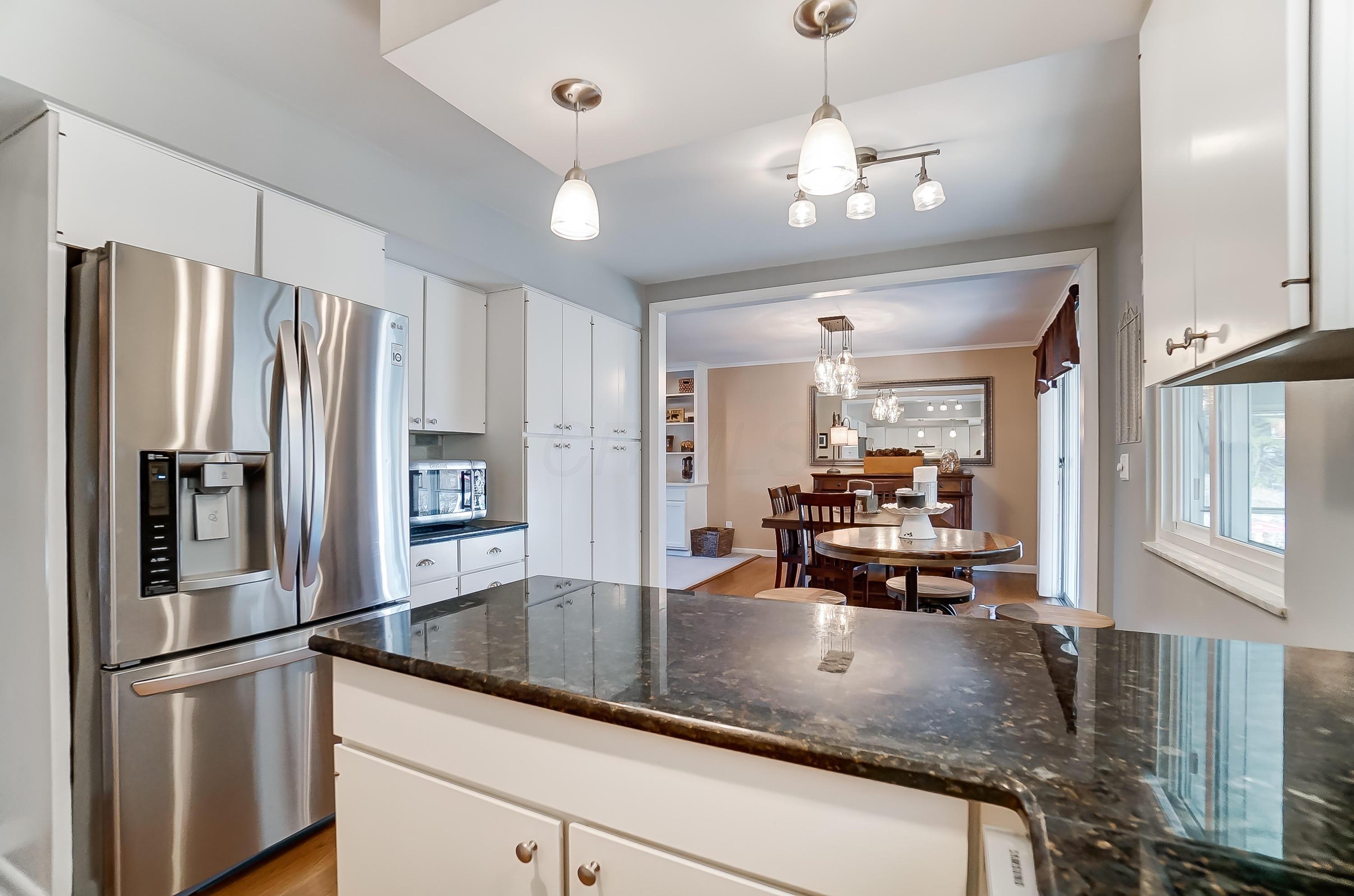 4166 Windermere Road Columbus, OH 43220 - Photo 19 of 47 Gallery Image 19