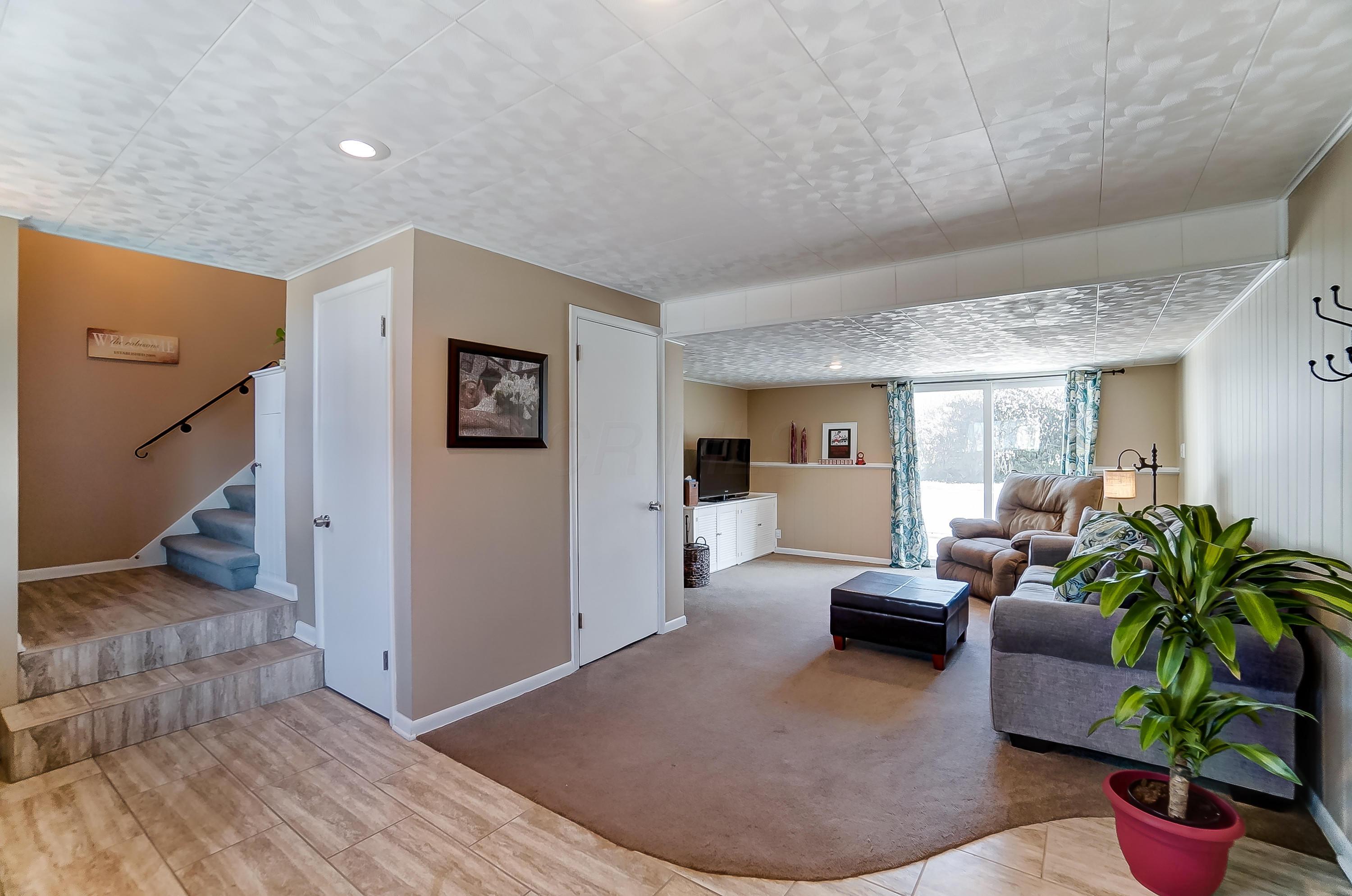 4166 Windermere Road Columbus, OH 43220 - Photo 36 of 47 Gallery Image 36