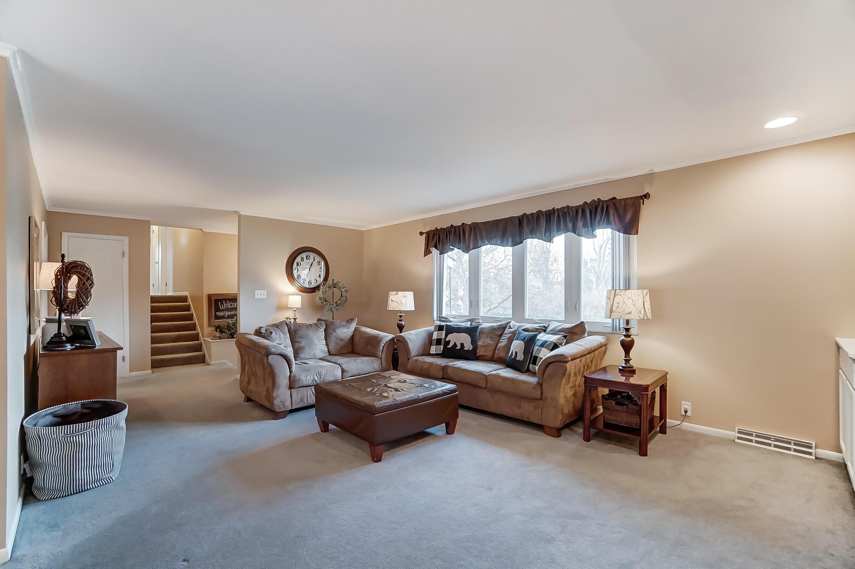 4166 Windermere Road Columbus, OH 43220 - Photo 6 of 47 Gallery Image 6