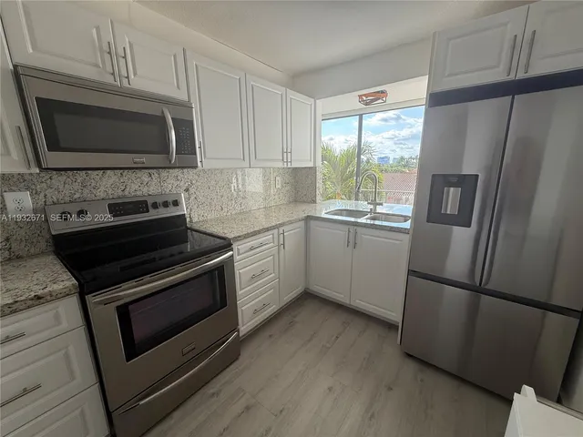 $2,350 | 9410 West Flagler Street, Unit 312, Miami, FL 33174