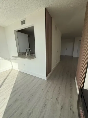 $2,350 | 9410 West Flagler Street, Unit 312, Miami, FL 33174