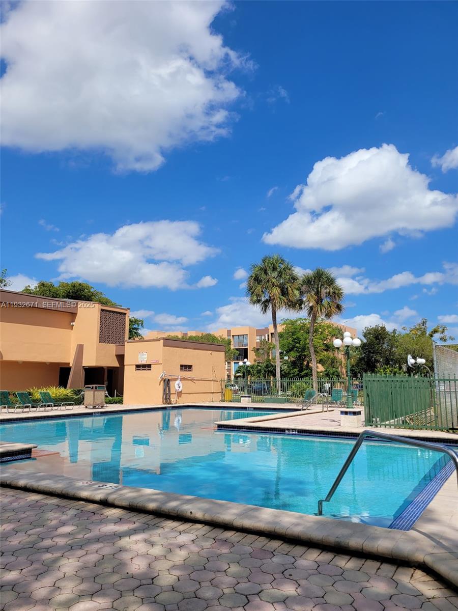 9410 West Flagler Street, Unit 312 Miami, FL 33174 - Photo 10 of 10