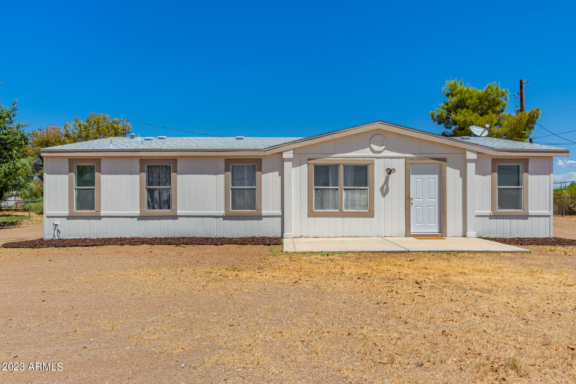 4958 East Rolling Ridge Road San Tan Valley, AZ 85140 - Photo 4 of 41 Fresh exterior paint 2023