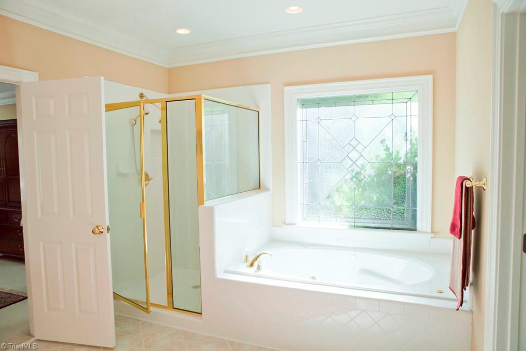 5807 Willow Way Court Oak Ridge, NC 27310 - Photo 15 of 28 Master Bath
