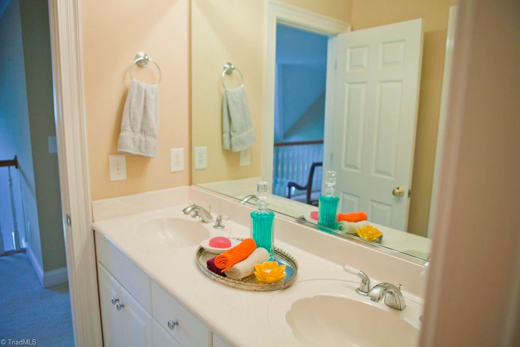 5807 Willow Way Court Oak Ridge, NC 27310 - Photo 20 of 28 Upstairs Bath