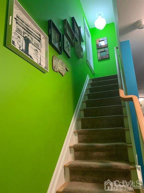 58 Christopher Street Carteret, NJ 07008 - Photo 9 of 20