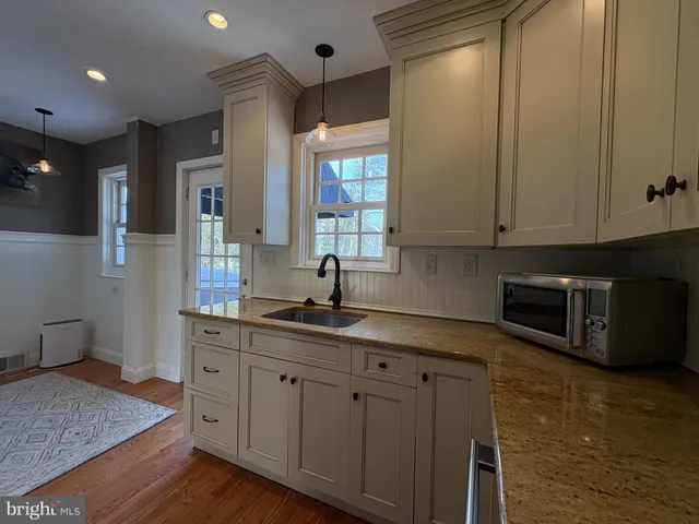 $3,250 | 112 West Park Place, Newark, DE 19711